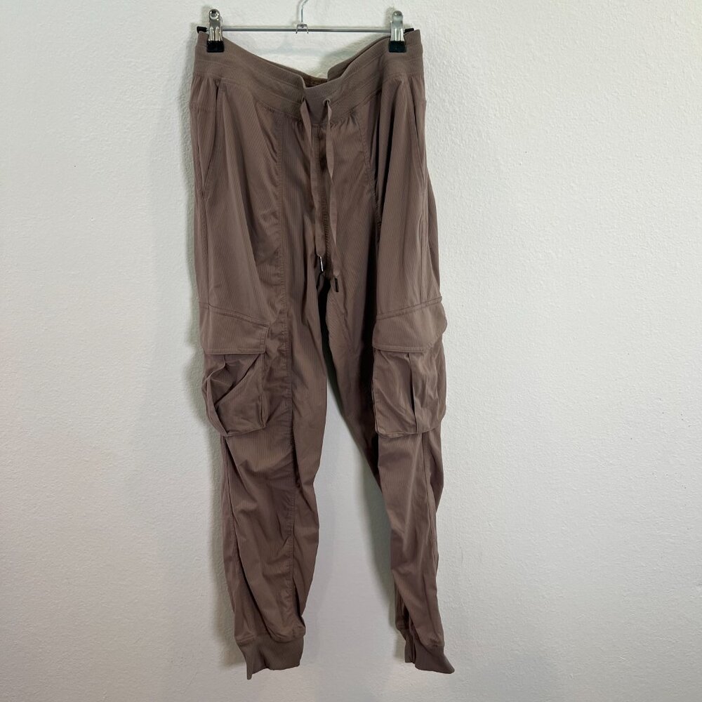 Lululemon Dance Studio Relaxed-Fit Cargo Jogger Small Taupetastic SOLD OUT - Picture 3 of 6